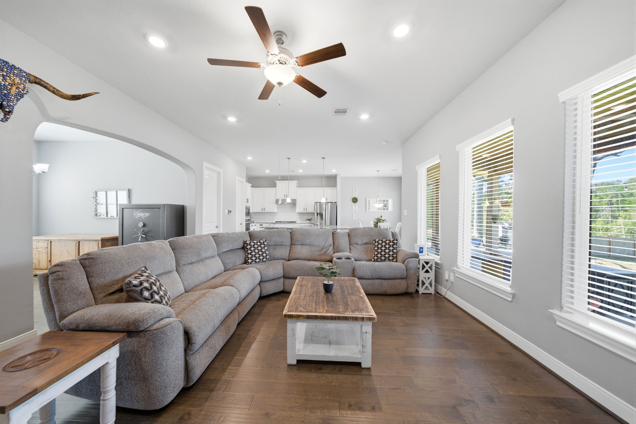 129 Magnolia Reserve Loop Magnolia, TX 77354 - Photo 6 of 34