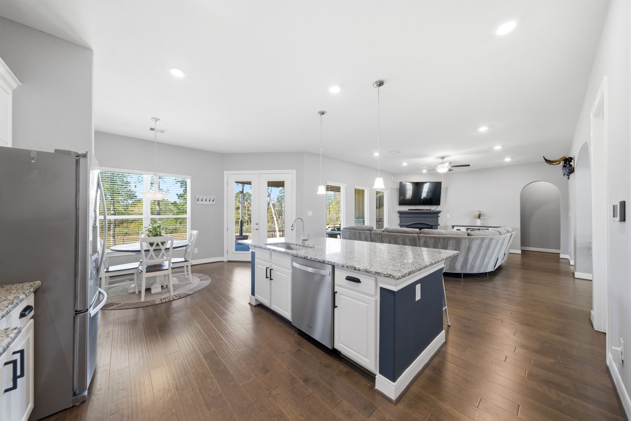 129 Magnolia Reserve Loop Magnolia, TX 77354 - Photo 8 of 34