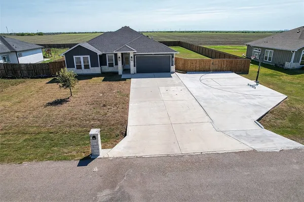 $435,000 | 144 Longhorn Drive, Odem, TX 78370