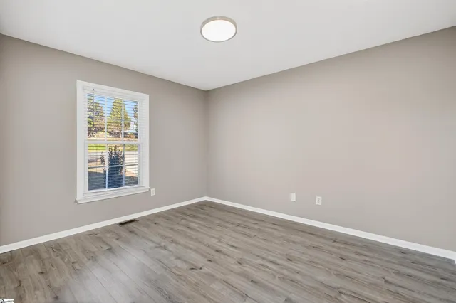 $290,000 | 104 Brown Lane, Simpsonville, SC 29681