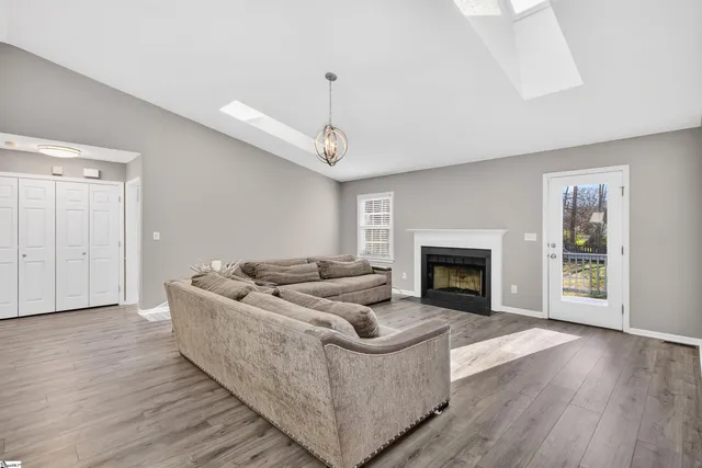 $290,000 | 104 Brown Lane, Simpsonville, SC 29681