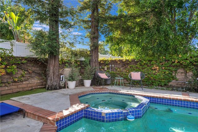 $1,195,000 | 6221 Mammoth Avenue, Valley Glen, CA 91401