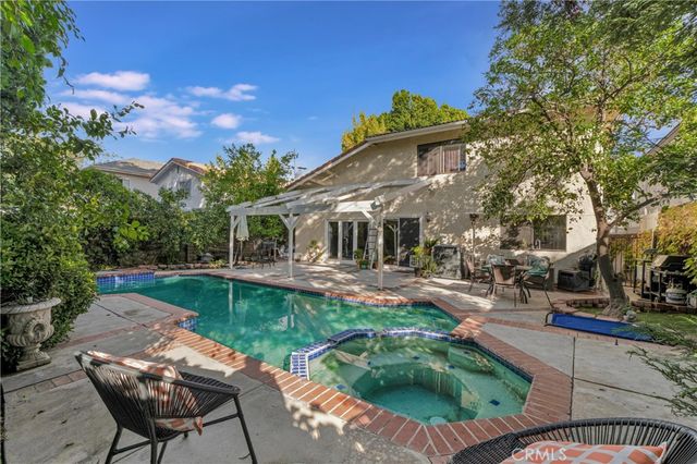 $1,195,000 | 6221 Mammoth Avenue, Valley Glen, CA 91401