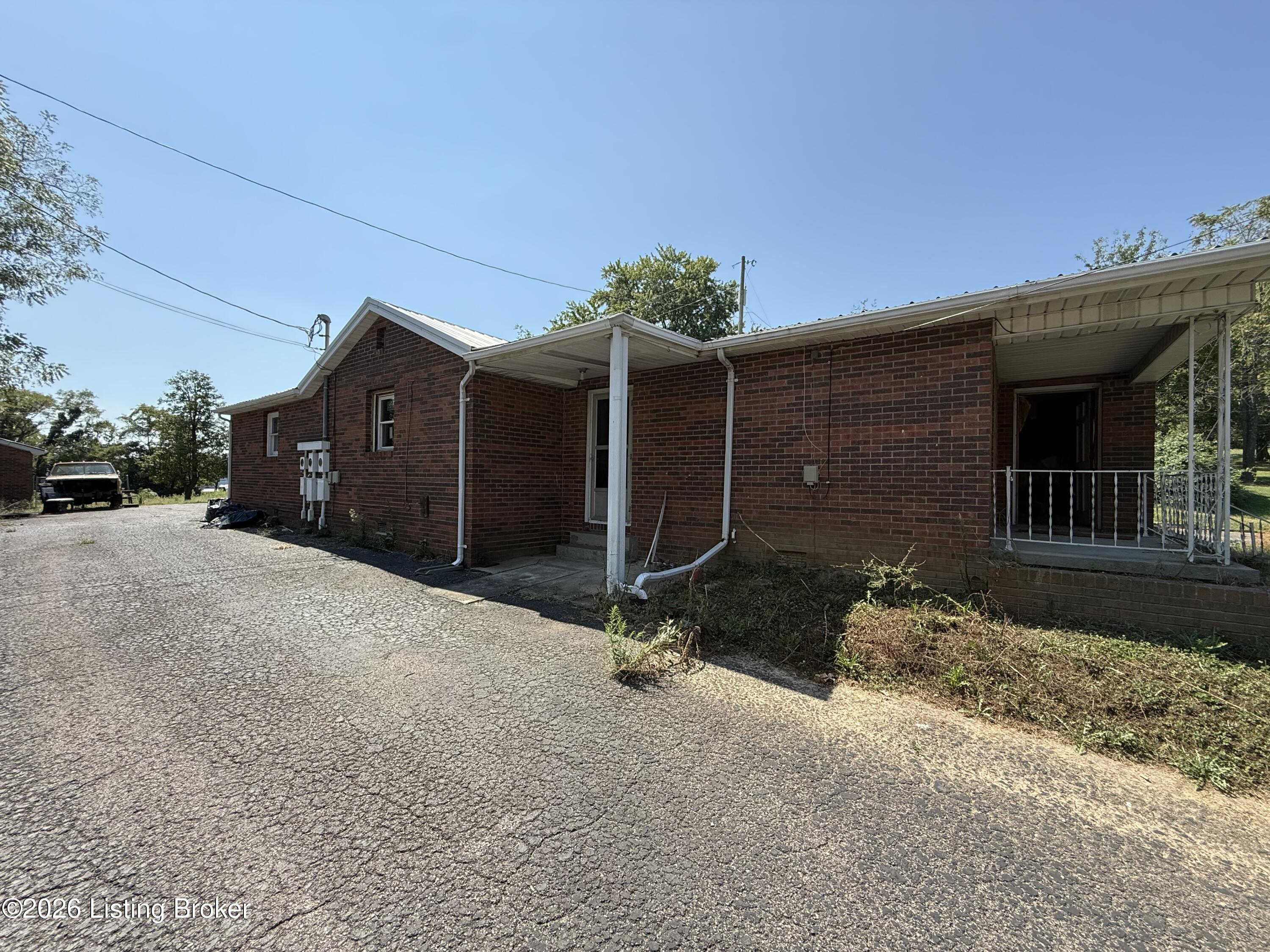 552 West Elm Road Radcliff, KY 40160 - Photo 1 of 4 IMG_7329
