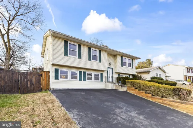 $450,000 | 7810 Citadel Drive, Severn, MD 21144