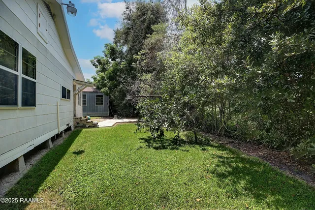 $78,700 | 415 Grey Eagle 1 Road, Jeanerette, LA 70544