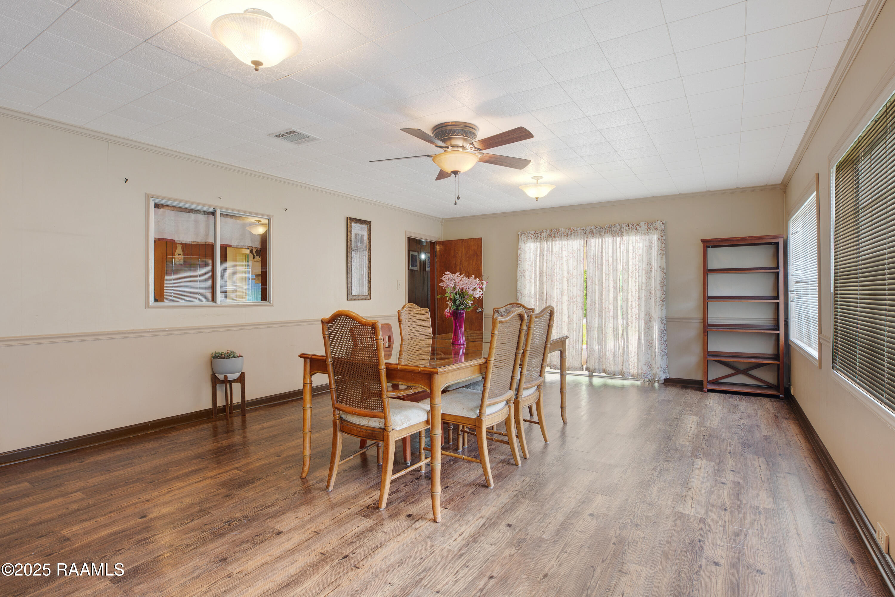 415 Grey Eagle 1 Road Jeanerette, LA 70544 - Photo 5 of 16 415 Grey Eagle-8