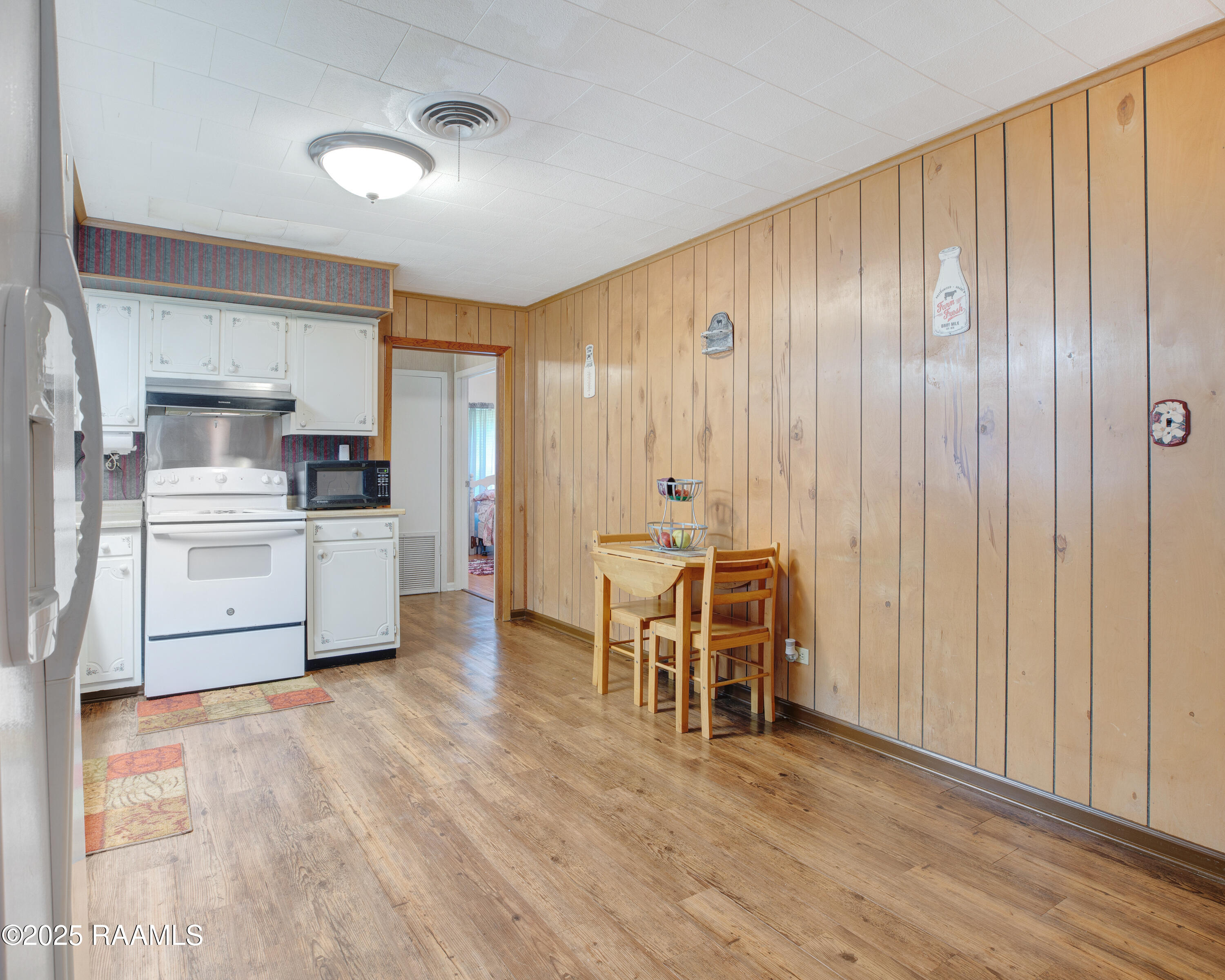 415 Grey Eagle 1 Road Jeanerette, LA 70544 - Photo 7 of 16 415 Grey Eagle-10