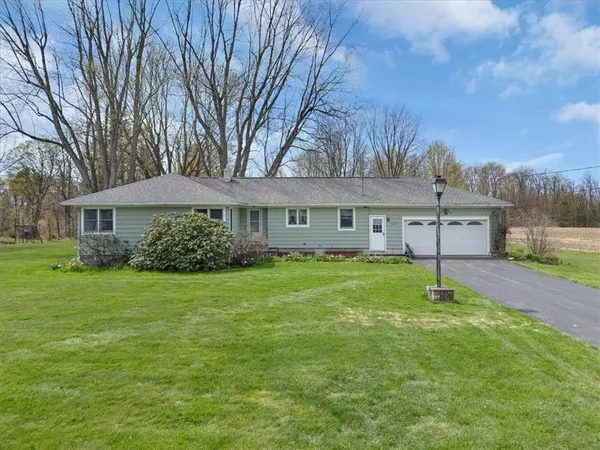$289,900 | 6479 East Port Bay Road, Wolcott, NY 14590