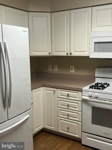 $418,000 | 12330 Rosslare Ridge Road, Unit 108, Lutherville-Timonium, MD 21093