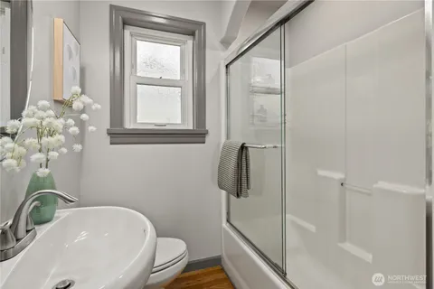 $575,000 | 4804 South 144th Street, Tukwila, WA 98168