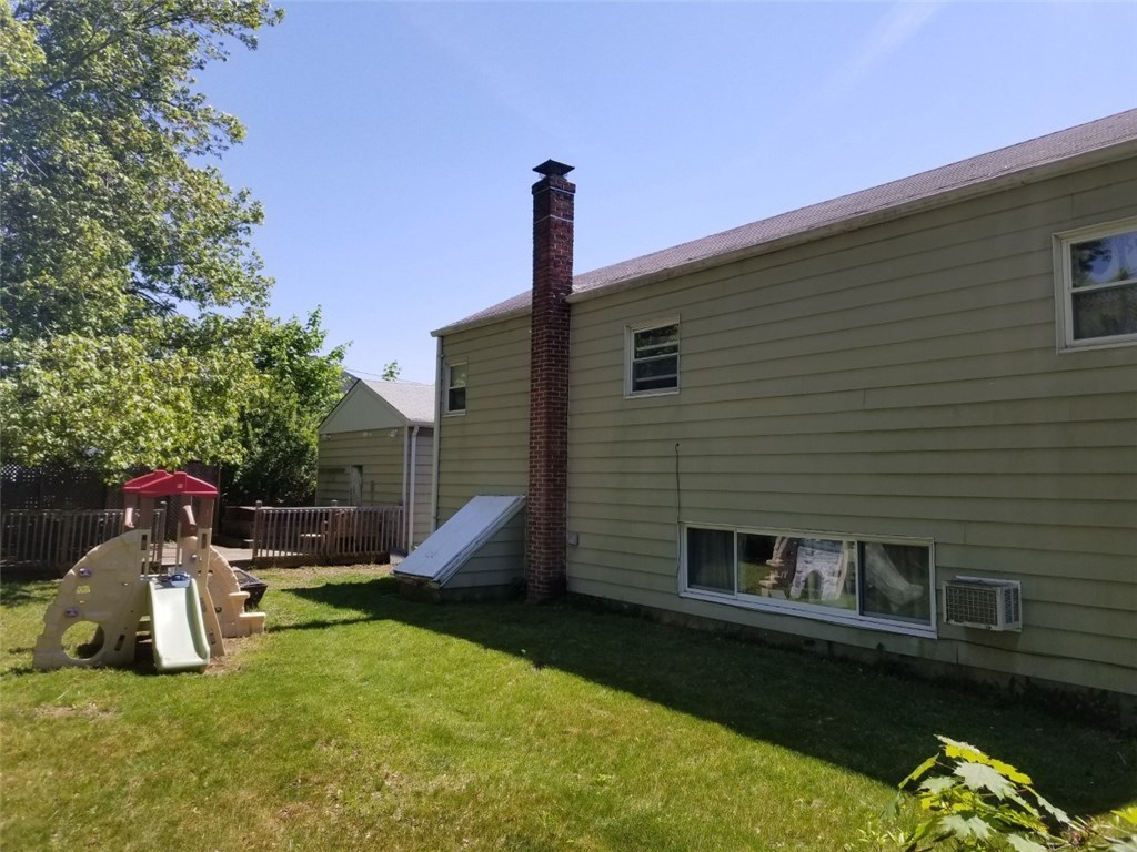 107 Glenbrook Road Warwick, RI 02889 - Photo 6 of 6