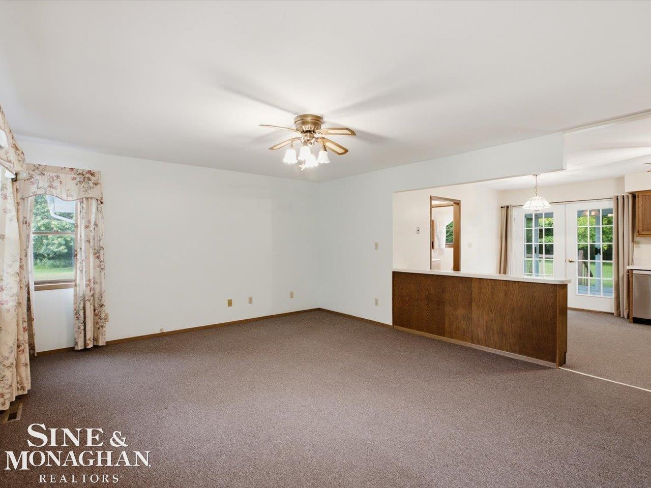 9211 Folkert Road Algonac, MI 48001 - Photo 16 of 48