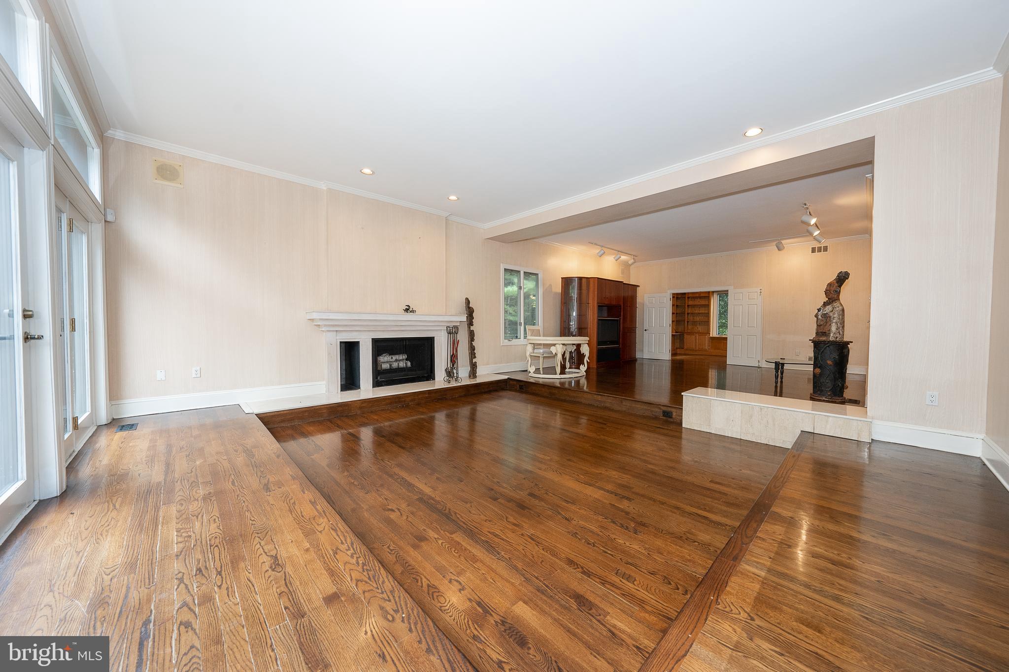 1405 Spring Mill Road Gladwyne, PA 19035 - Photo 21 of 54 Living Room