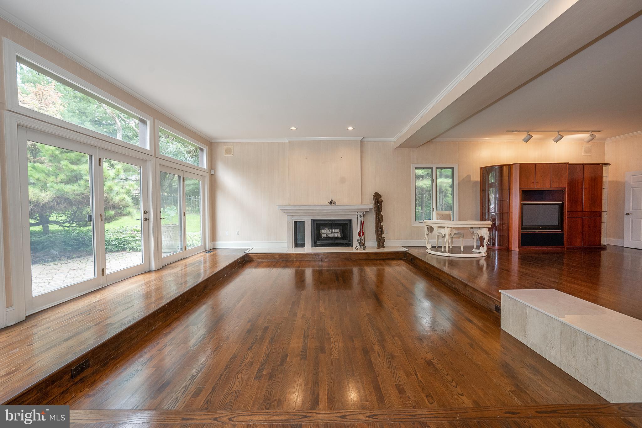 1405 Spring Mill Road Gladwyne, PA 19035 - Photo 22 of 54 Living Room