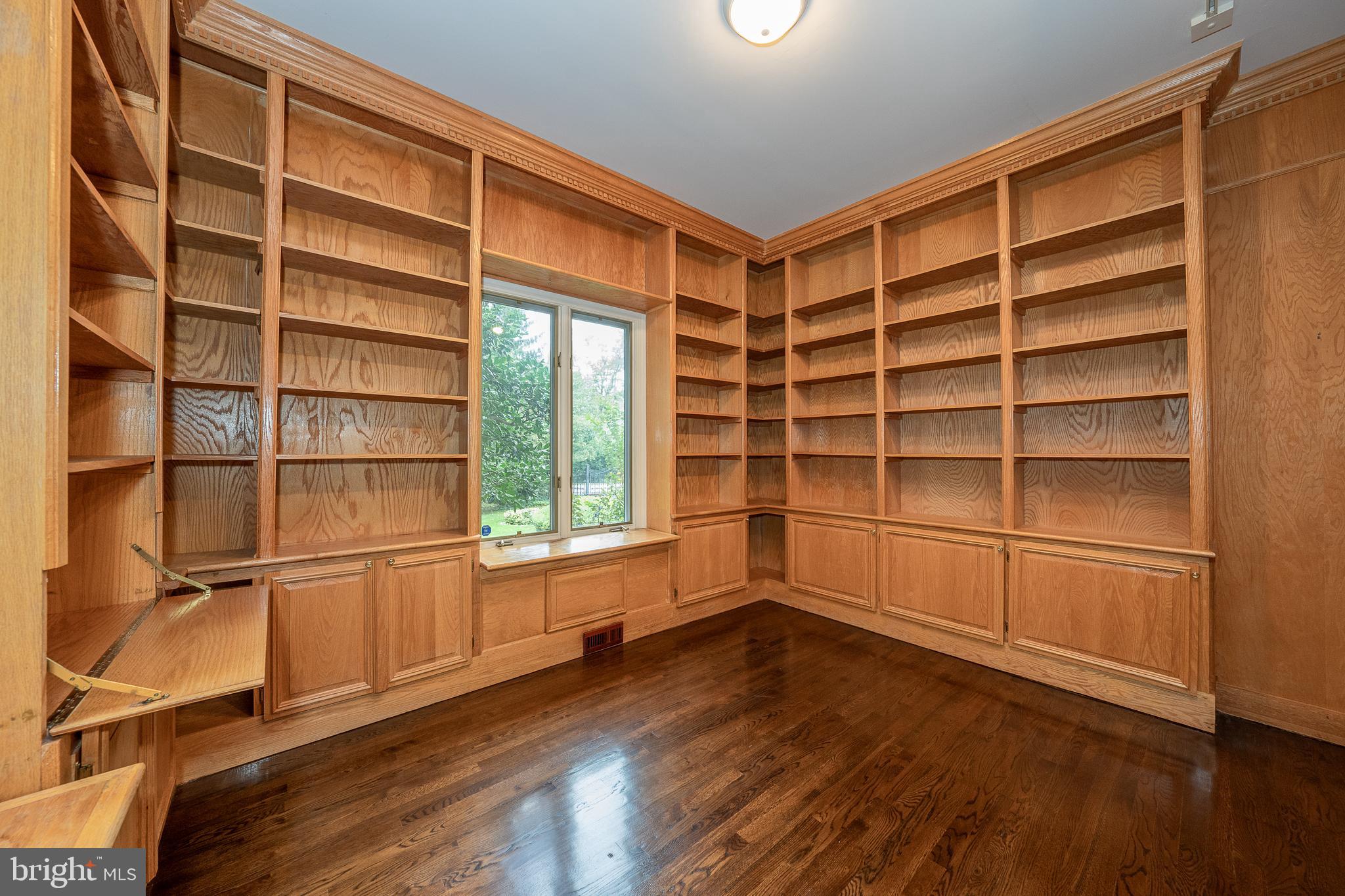 1405 Spring Mill Road Gladwyne, PA 19035 - Photo 5 of 54 Office