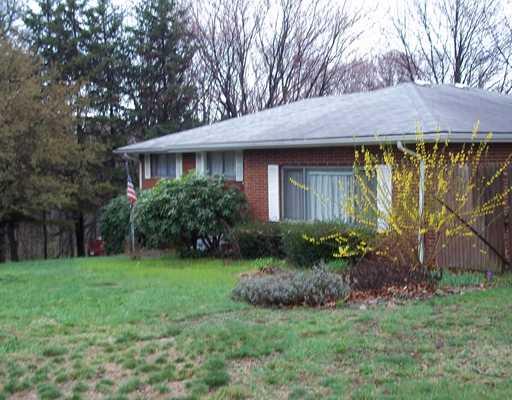 635 Chicora Road Butler, PA 16001 - Photo 2 of 18 Exterior Front.