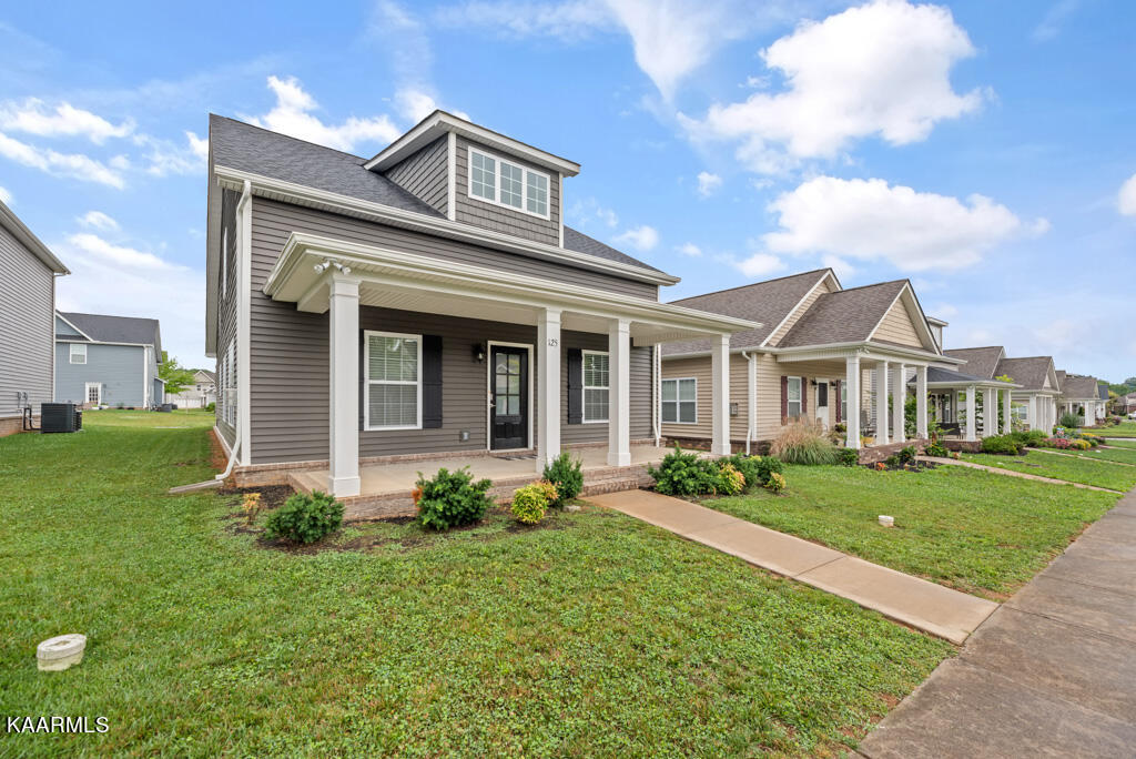 125 Hardinberry Street Oak Ridge, TN 37830 - Photo 1 of 27 Hrdnbrry125 (1)