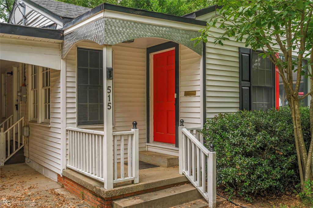 515 Davis Street Minden, LA 71055 - Photo 2 of 28 a front view of a house with a garage