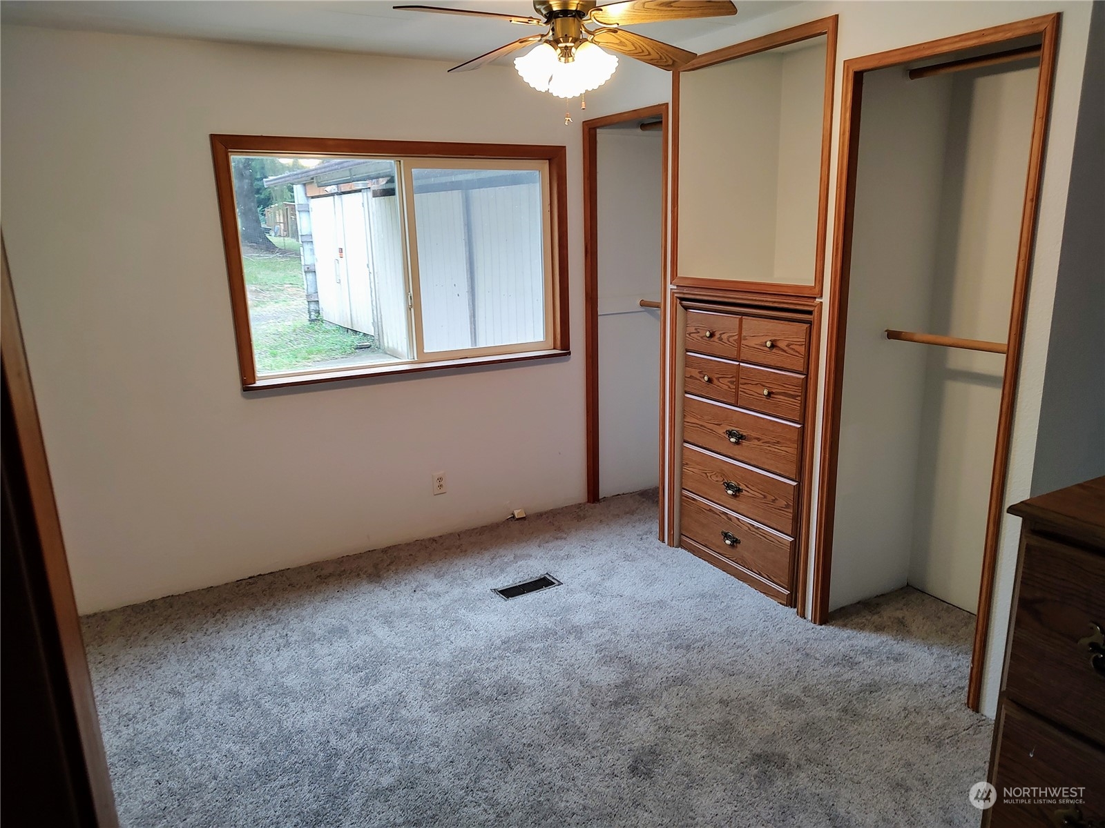 543 Ocean Beach Road Hoquiam, WA 98550 - Photo 13 of 24 Gallery Image 13
