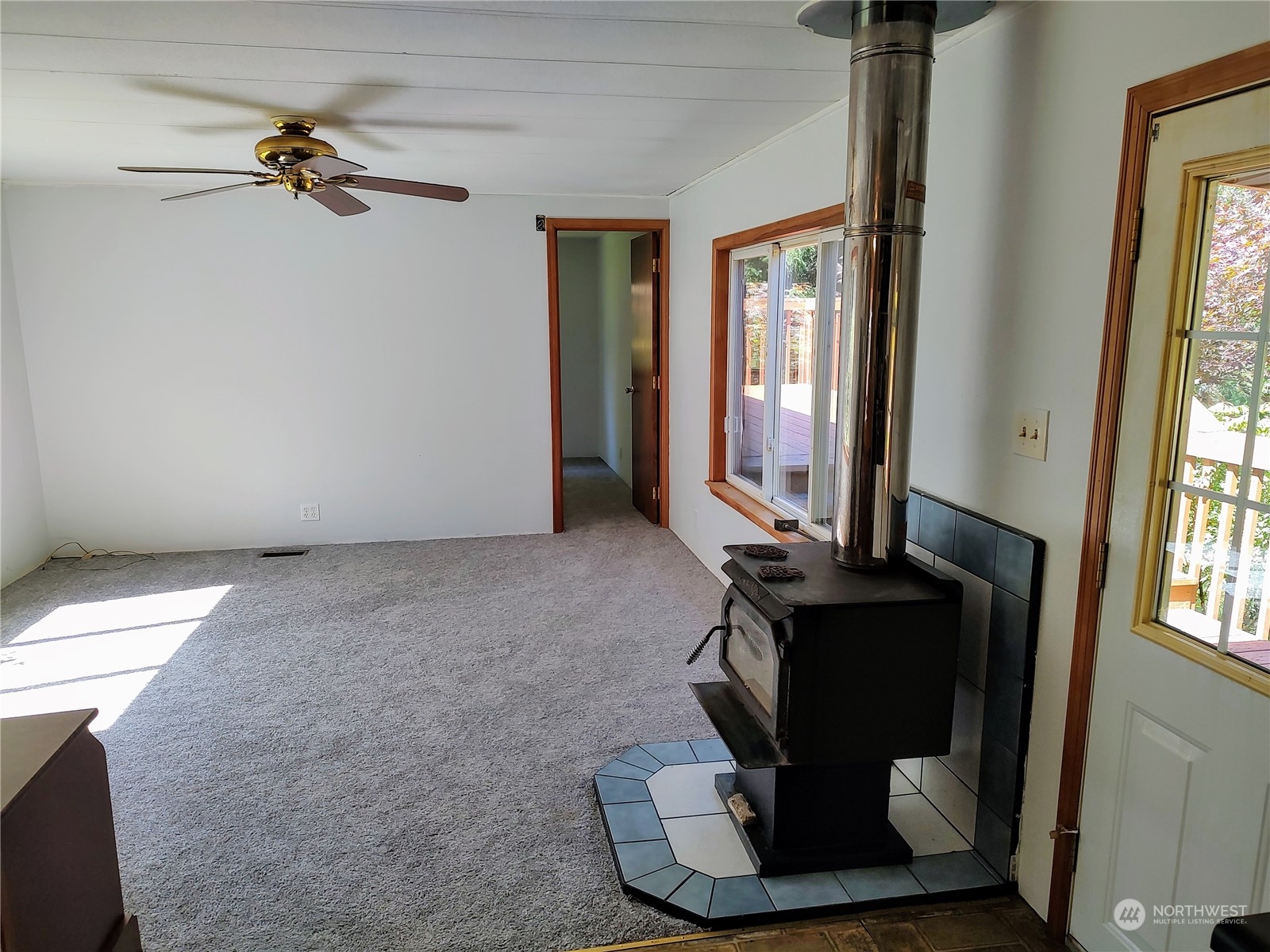 543 Ocean Beach Road Hoquiam, WA 98550 - Photo 7 of 24 Gallery Image 7
