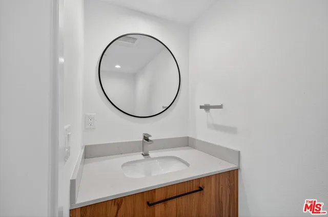 $4,695 | 2412 Eads Street, Unit 8, Los Angeles, CA 90031