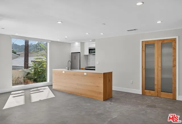 $4,695 | 2412 Eads Street, Unit 8, Los Angeles, CA 90031