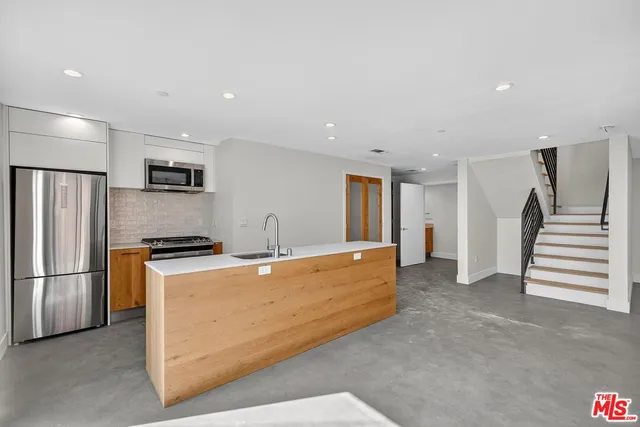 $4,695 | 2412 Eads Street, Unit 8, Los Angeles, CA 90031