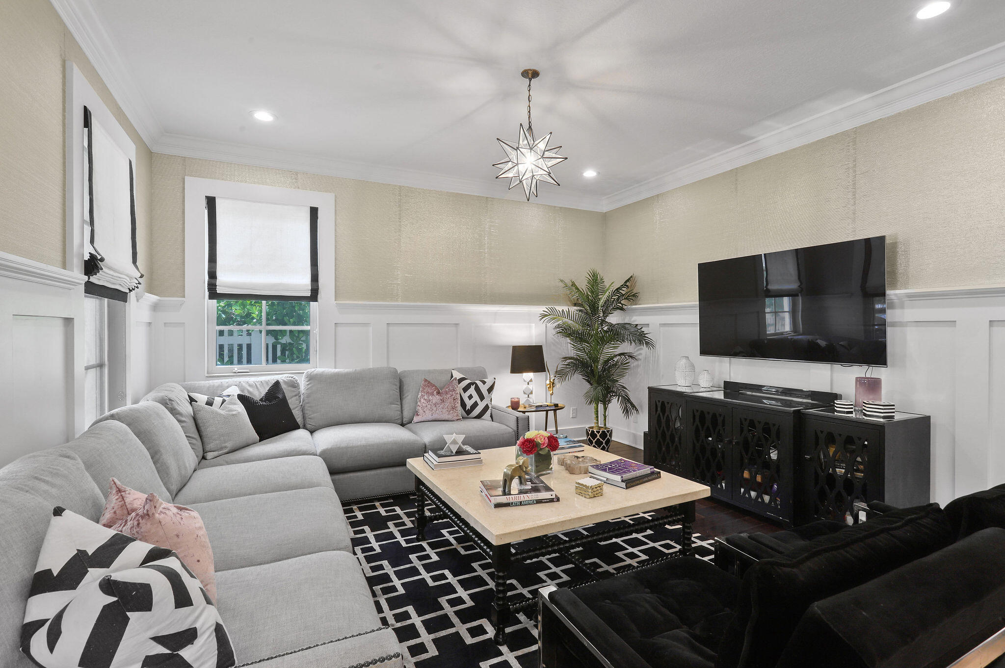 147 Killarney Court Jupiter, FL 33458 - Photo 10 of 68 Family Room