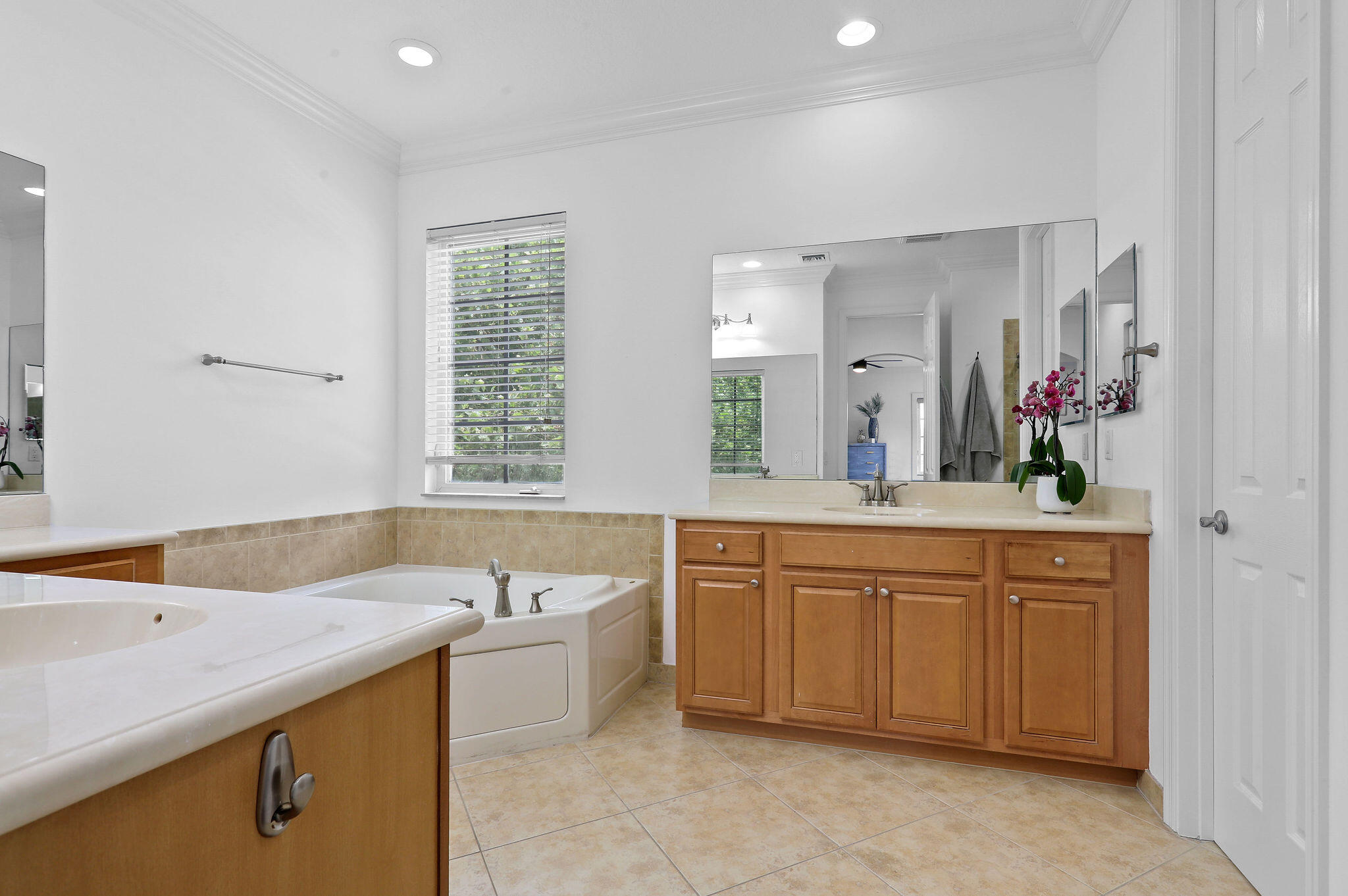 147 Killarney Court Jupiter, FL 33458 - Photo 34 of 68 Master Bathroom