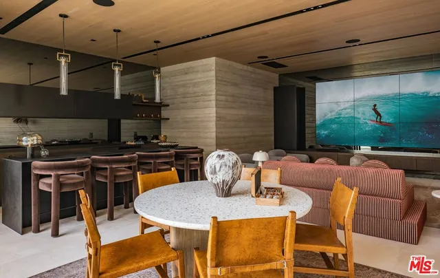 $19,995,000 | 6889 Dume Drive, Malibu, CA 90265