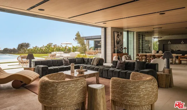 $19,995,000 | 6889 Dume Drive, Malibu, CA 90265