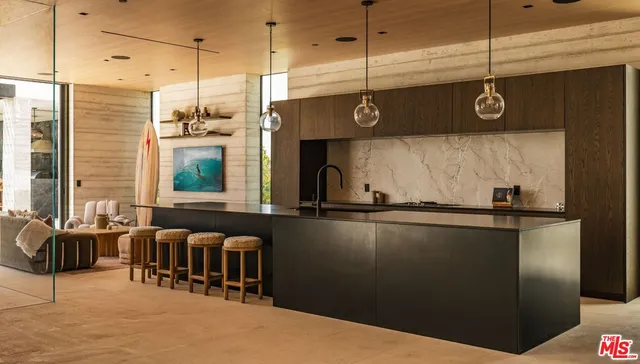 $19,995,000 | 6889 Dume Drive, Malibu, CA 90265