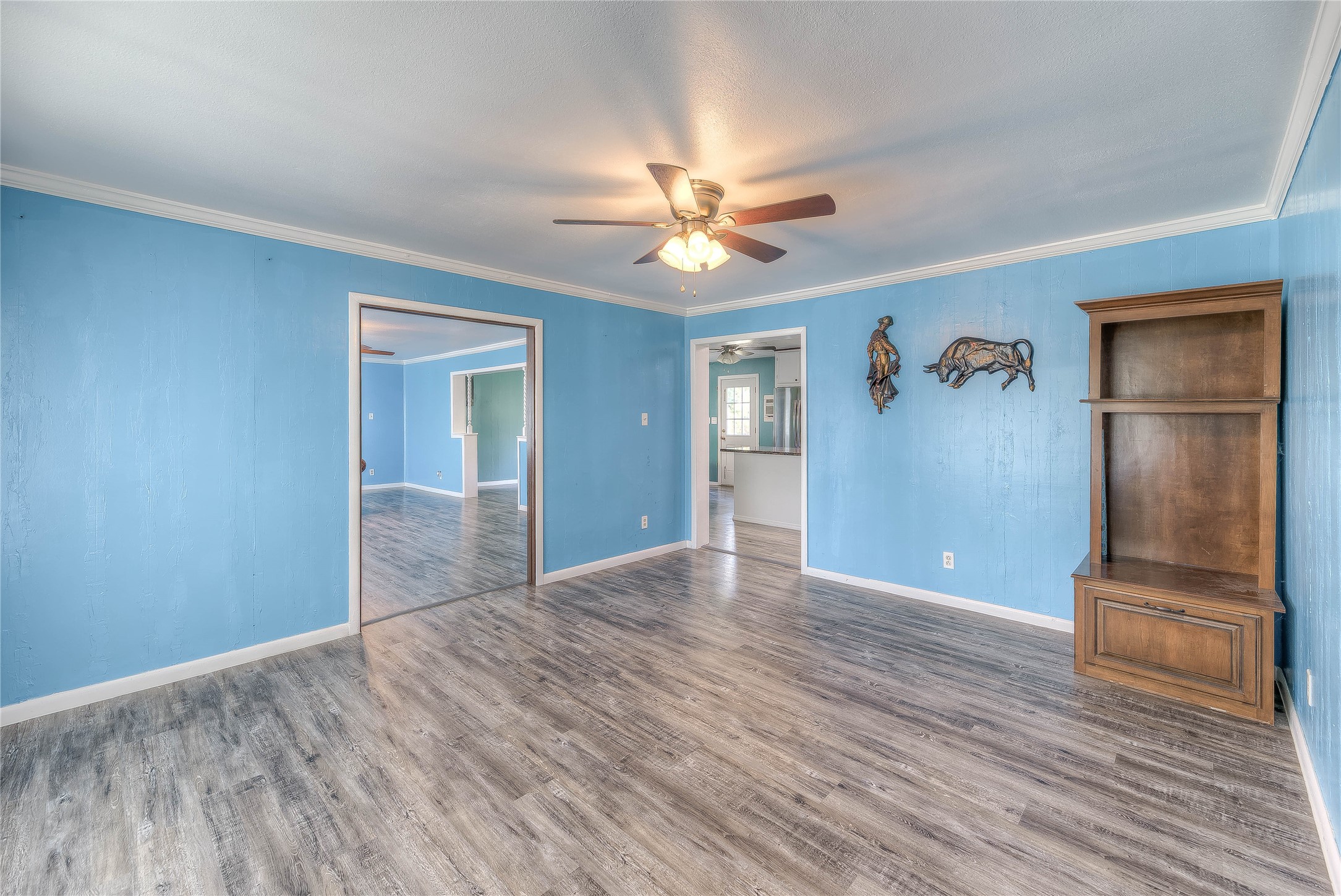 178 Inwood Drive Livingston, TX 77351 - Photo 3 of 46