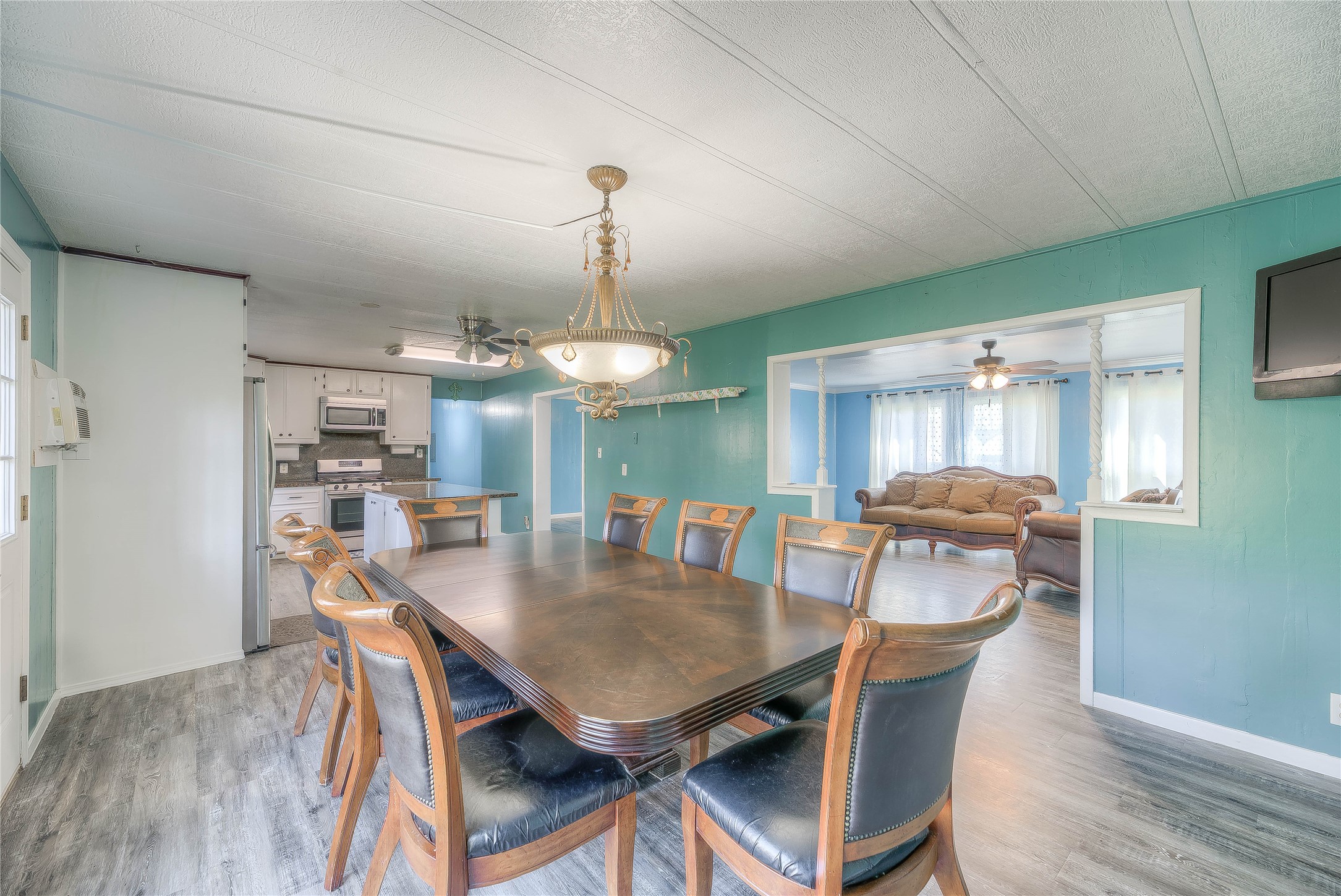 178 Inwood Drive Livingston, TX 77351 - Photo 8 of 46