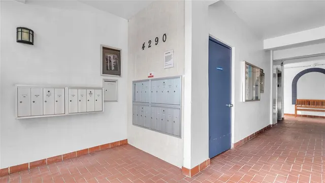 a view of a livingroom with an empty space