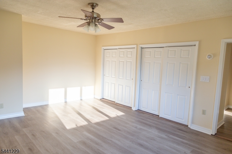 121 Changebridge Road Montville, NJ 07045 - Photo 5 of 34