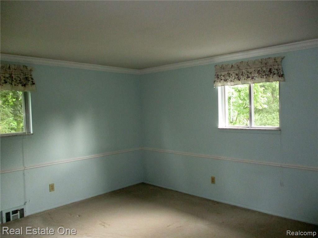 1228 Green Ridge Road Rochester, MI 48309 - Photo 27 of 50 IMG_0808.jpg