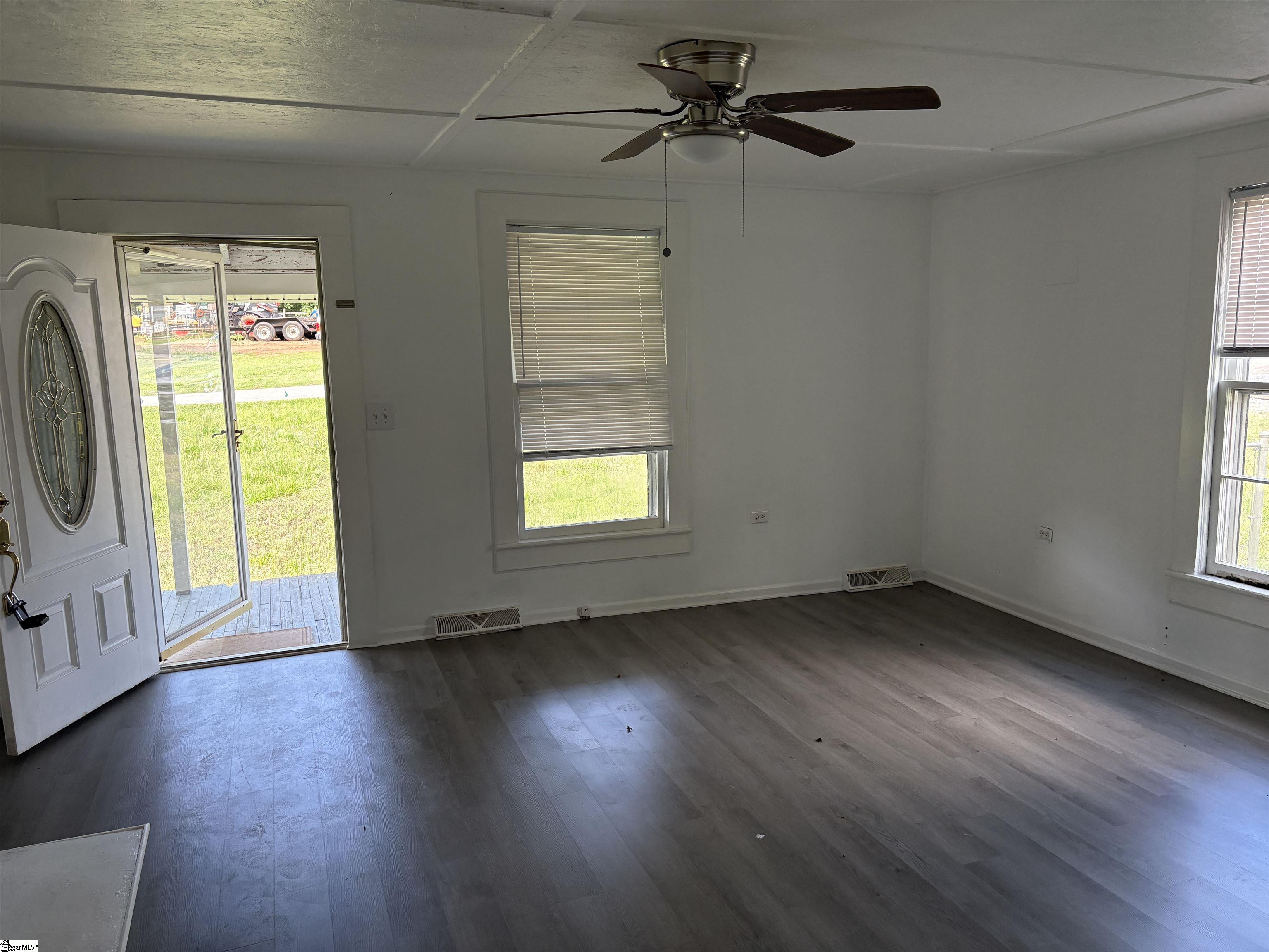 24 Adger Street Pelzer, SC 29669 - Photo 4 of 13