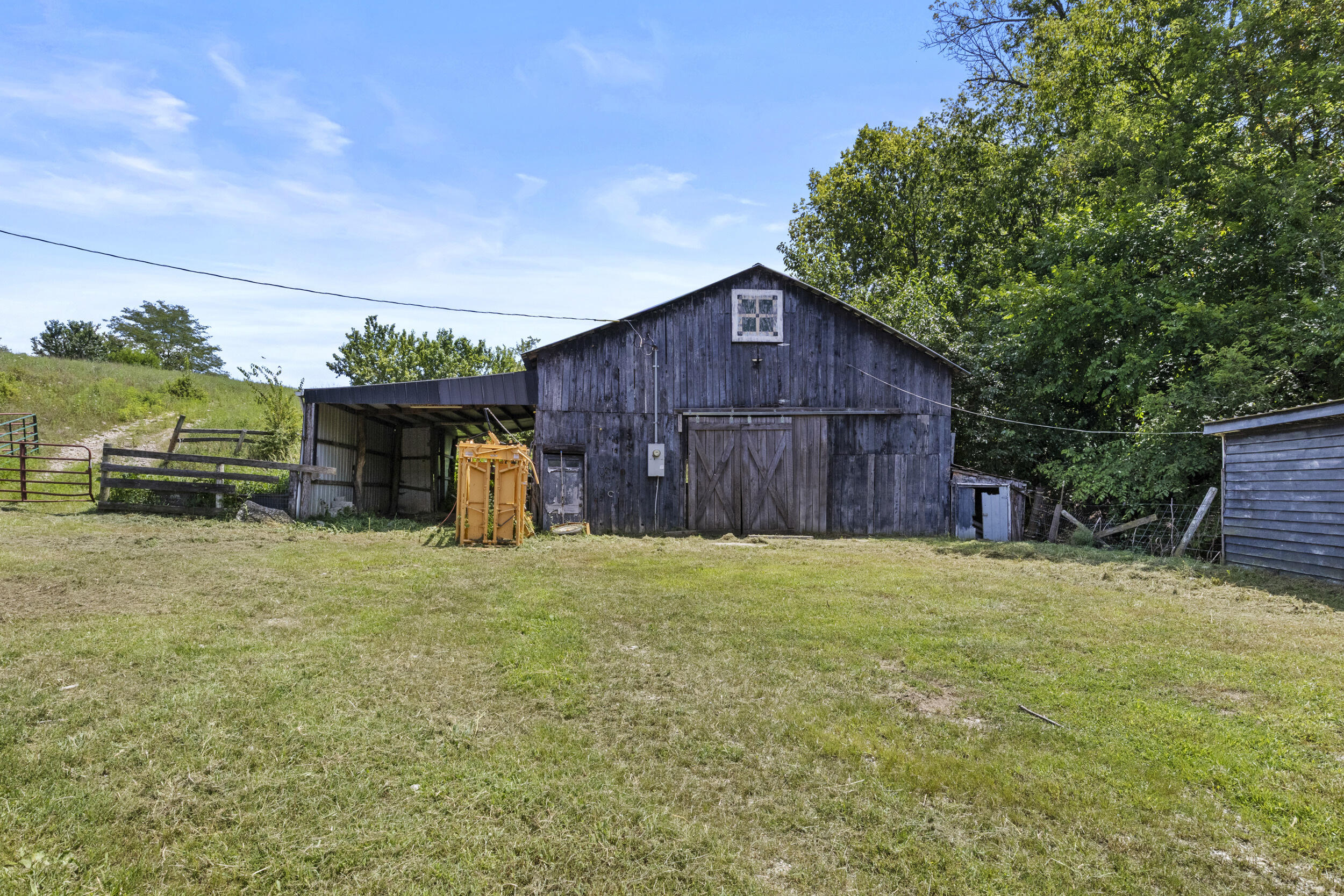 1875 White Oak Road Owingsville, KY 40360 - Photo 39 of 51 44_img_1679