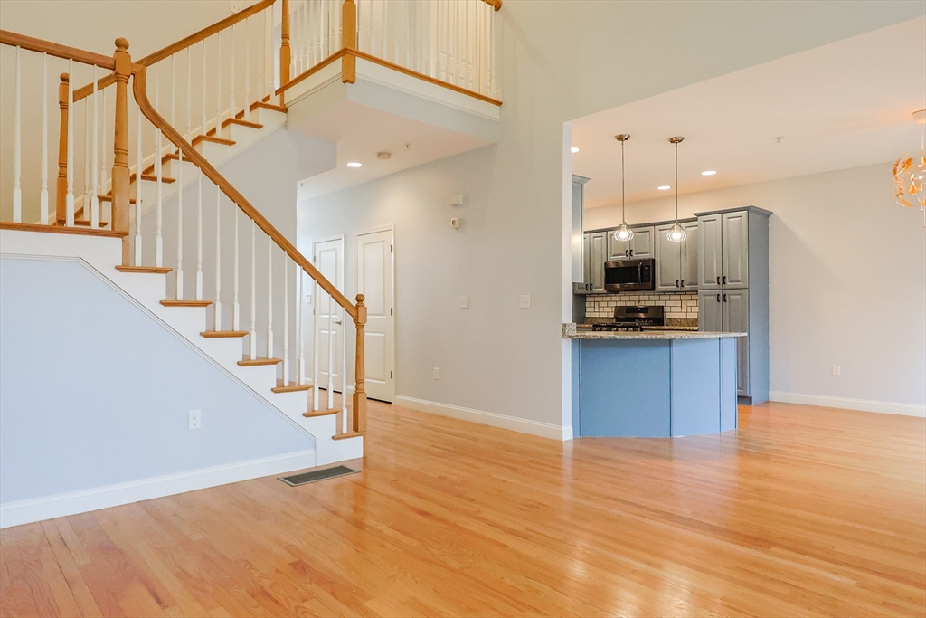 33 Garett Way, Unit 33 Holliston, MA 01746 - Photo 12 of 42