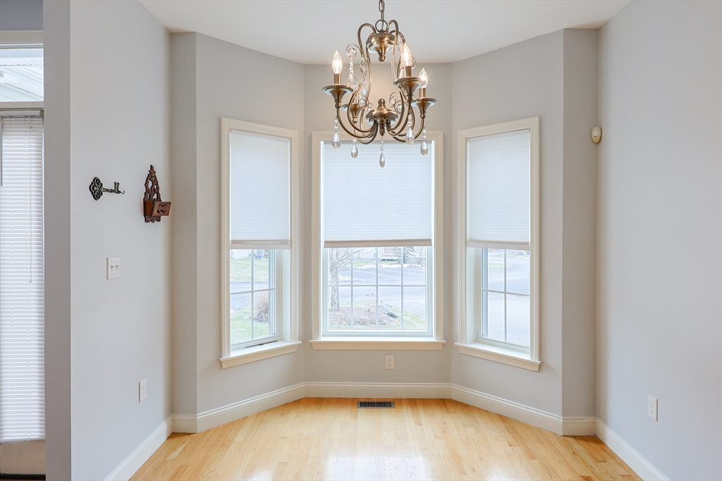 33 Garett Way, Unit 33 Holliston, MA 01746 - Photo 13 of 42