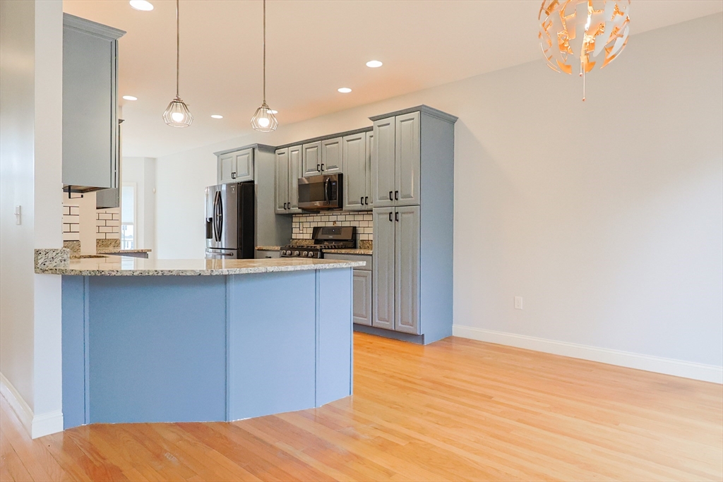 33 Garett Way, Unit 33 Holliston, MA 01746 - Photo 17 of 42