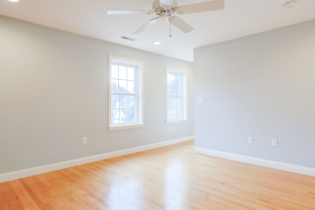 33 Garett Way, Unit 33 Holliston, MA 01746 - Photo 31 of 42