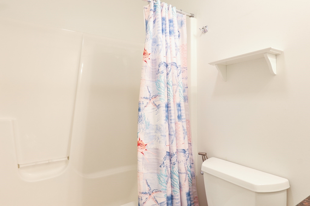 33 Garett Way, Unit 33 Holliston, MA 01746 - Photo 32 of 42