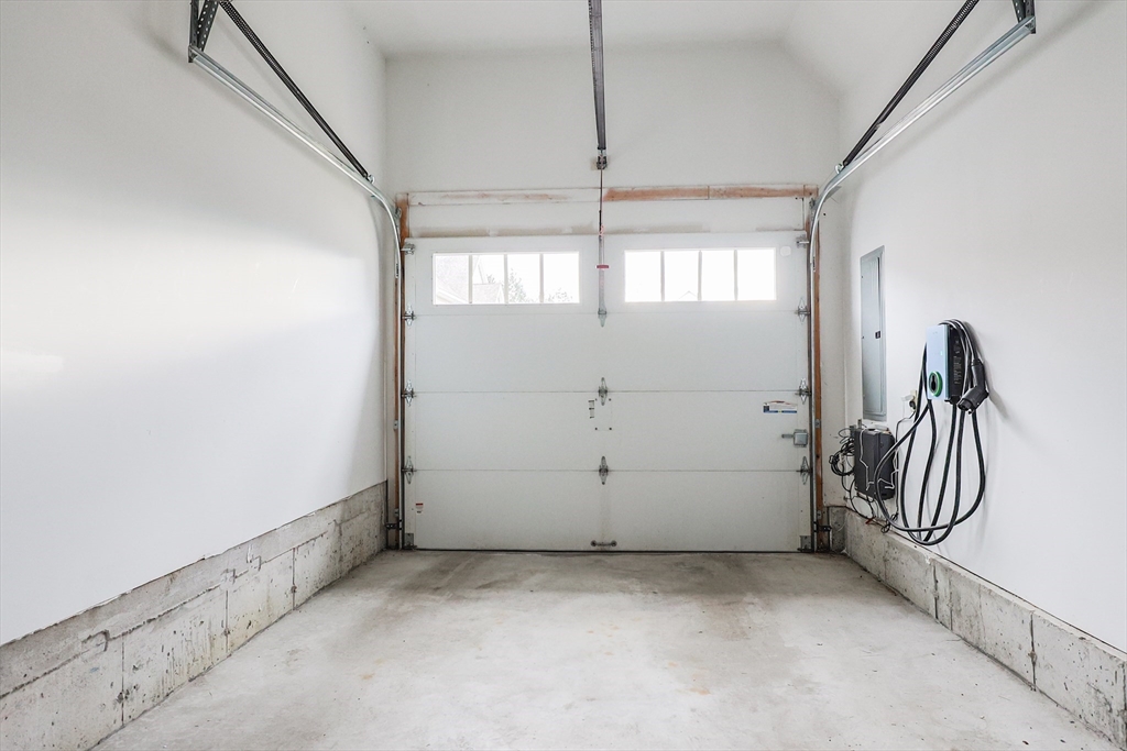 33 Garett Way, Unit 33 Holliston, MA 01746 - Photo 38 of 42