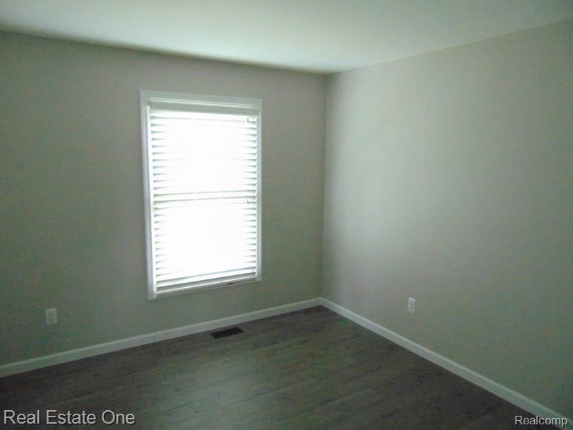 700 Bolinger Street Rochester Hills, MI 48307 - Photo 31 of 39