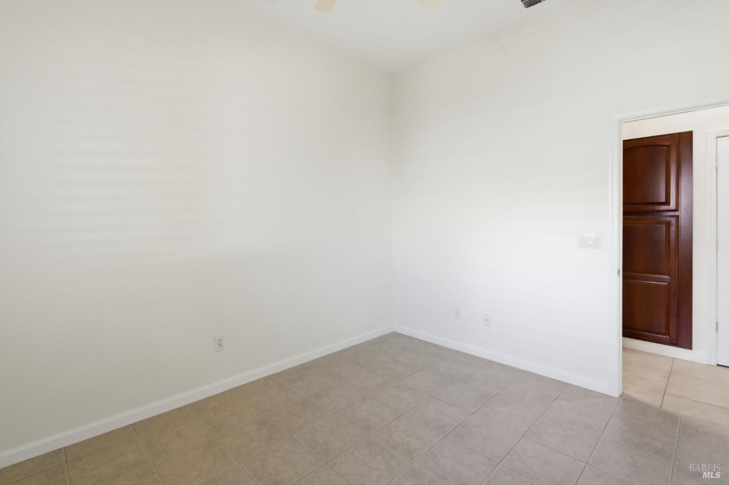 448 Three Rivers Court Vacaville, CA 95688 - Photo 27 of 44
