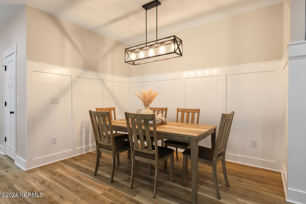 180 Boundary Loop Road Northwest Calabash, NC 28467 - Photo 7 of 22 Staged Dining