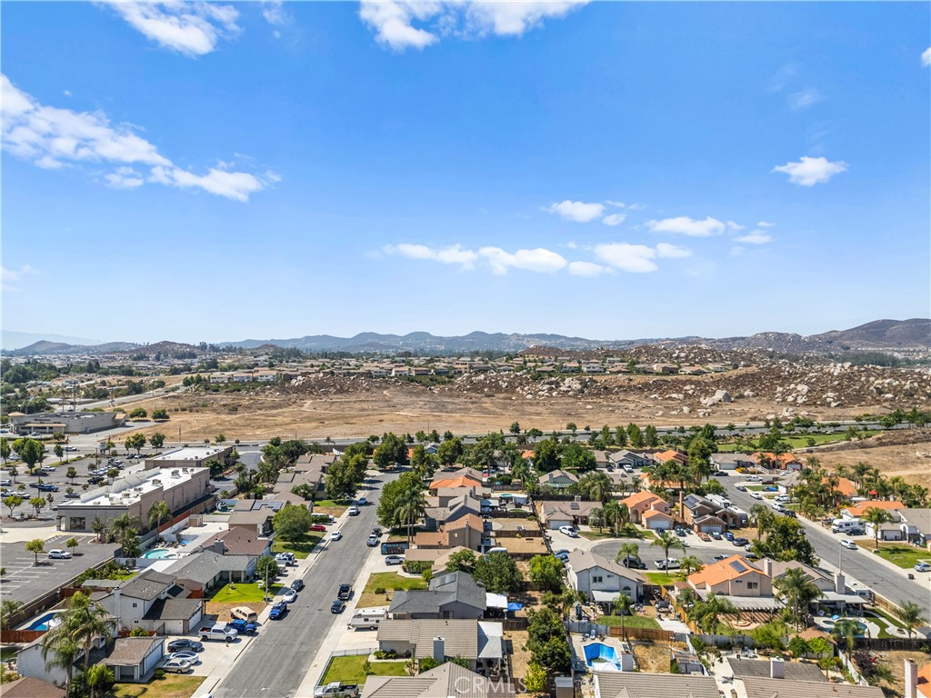 29877 Gifhorn Road Menifee, CA 92584 - Photo 35 of 36